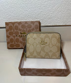 COACH Portmonnaie, Kartenetui mit Rundum Reissverschluss aus Signature Canvas
