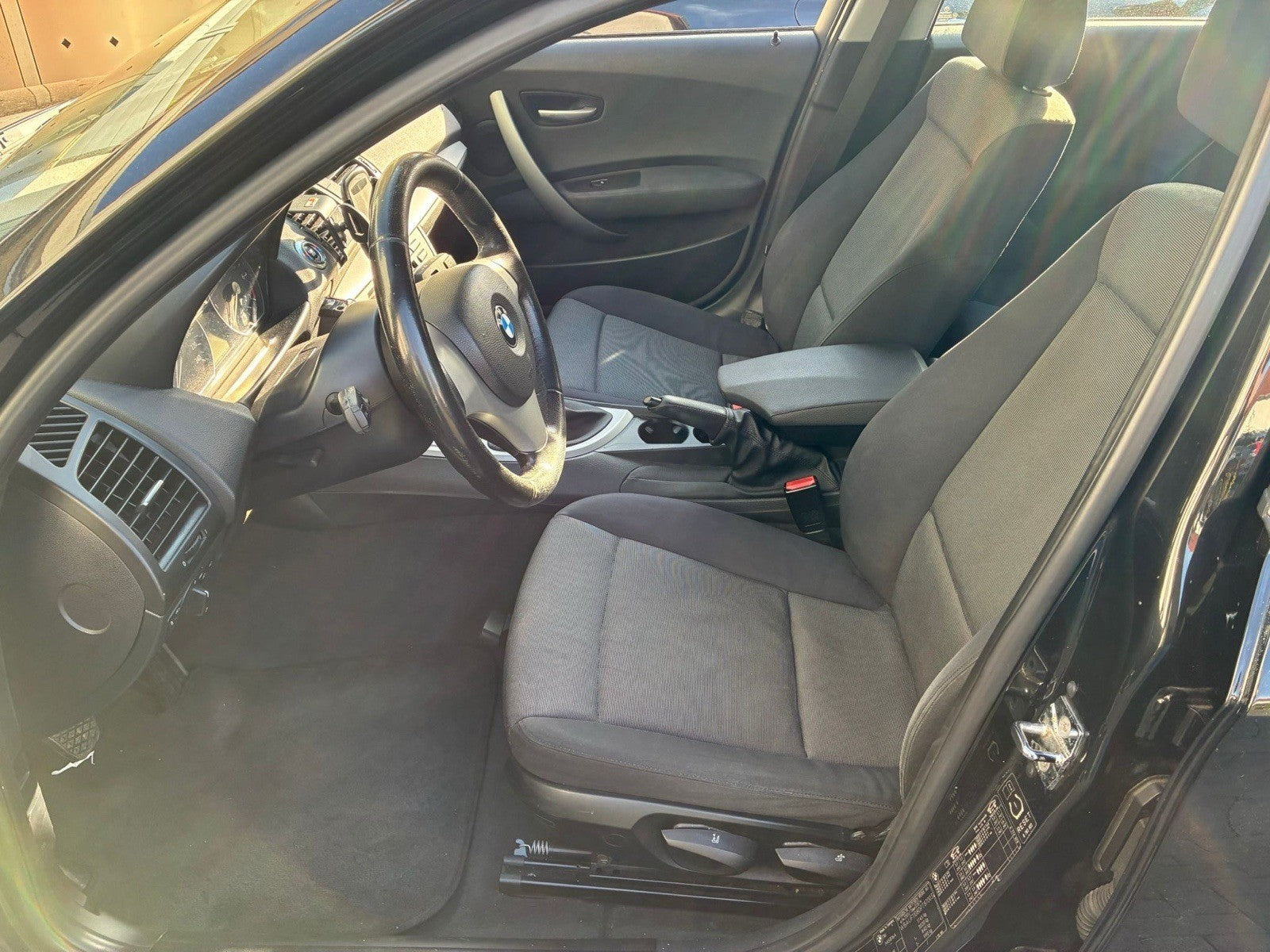 BMW 116i 1er | Benzin | TÜV neu | Scheckheftgepflegt | Top Zustand | Alufelgen