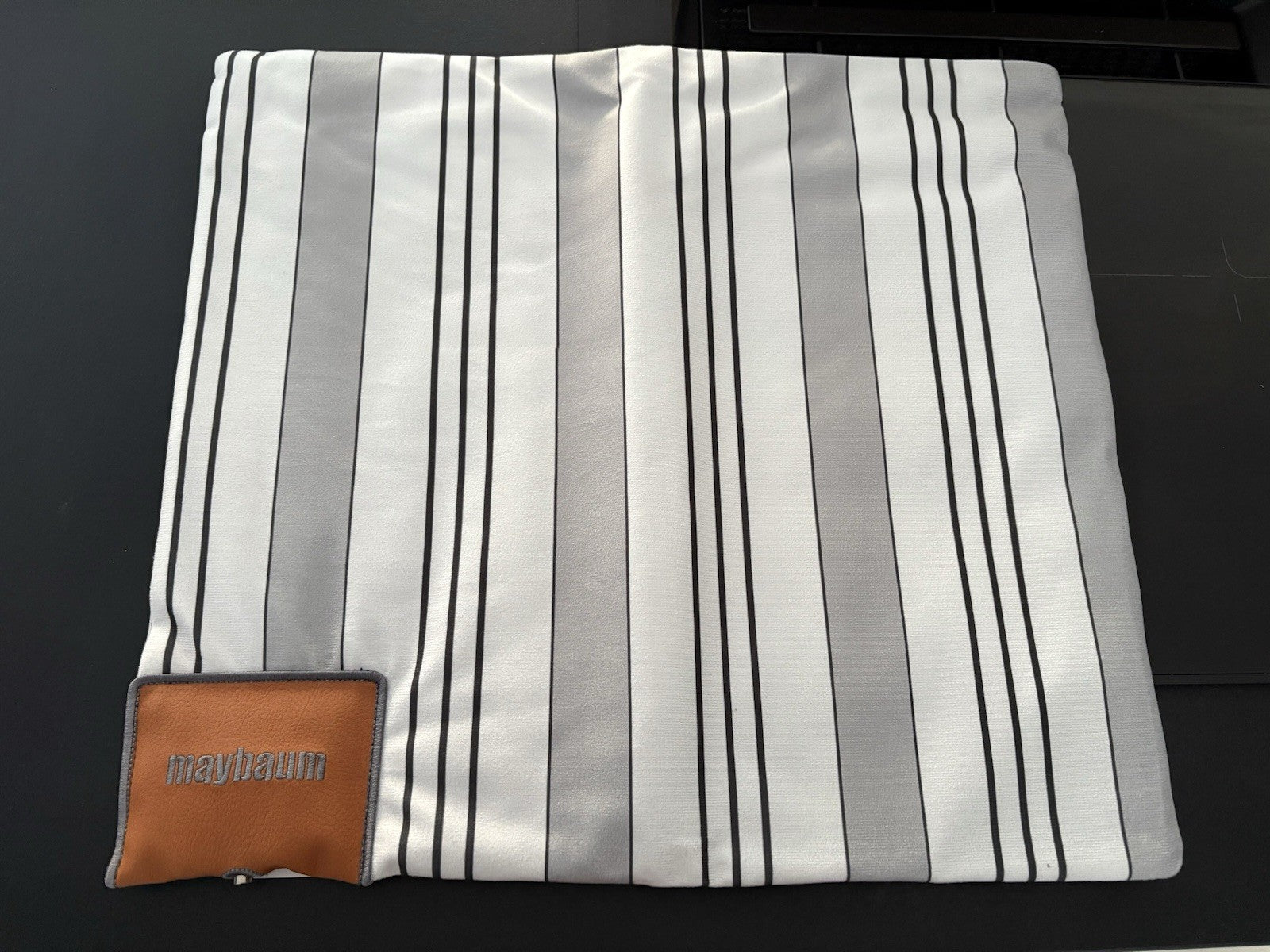 Maybaum Elektrisches Heizkissen – 43,5 × 38,5 cm, Weiß/Grau (Neu)